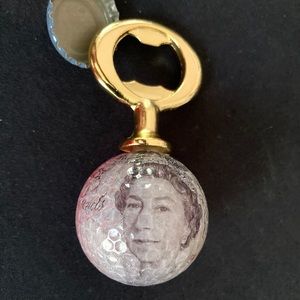 Great Britain Queen Elizabeth 50 Pound Banknote - golf ball bottle opener!